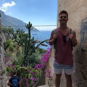 Meet your Posher, Zach